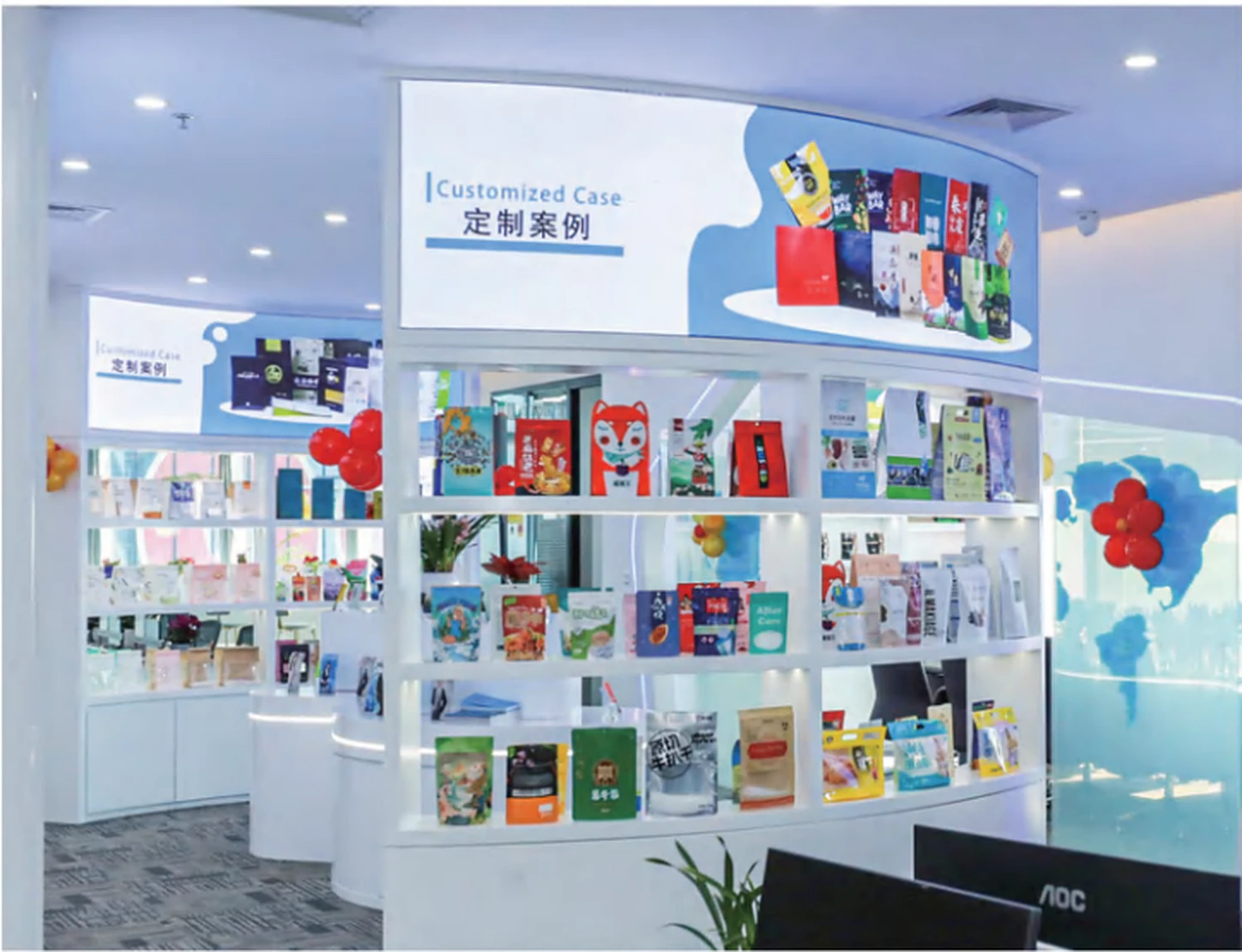 Customized packaging case shelves in the physical showroom