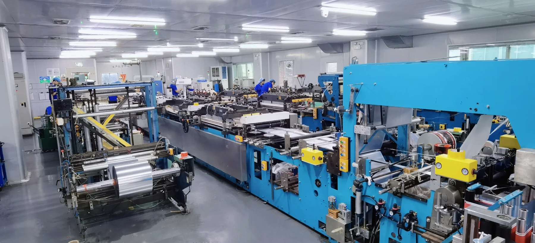 Flexible pouch making production lines in the factory